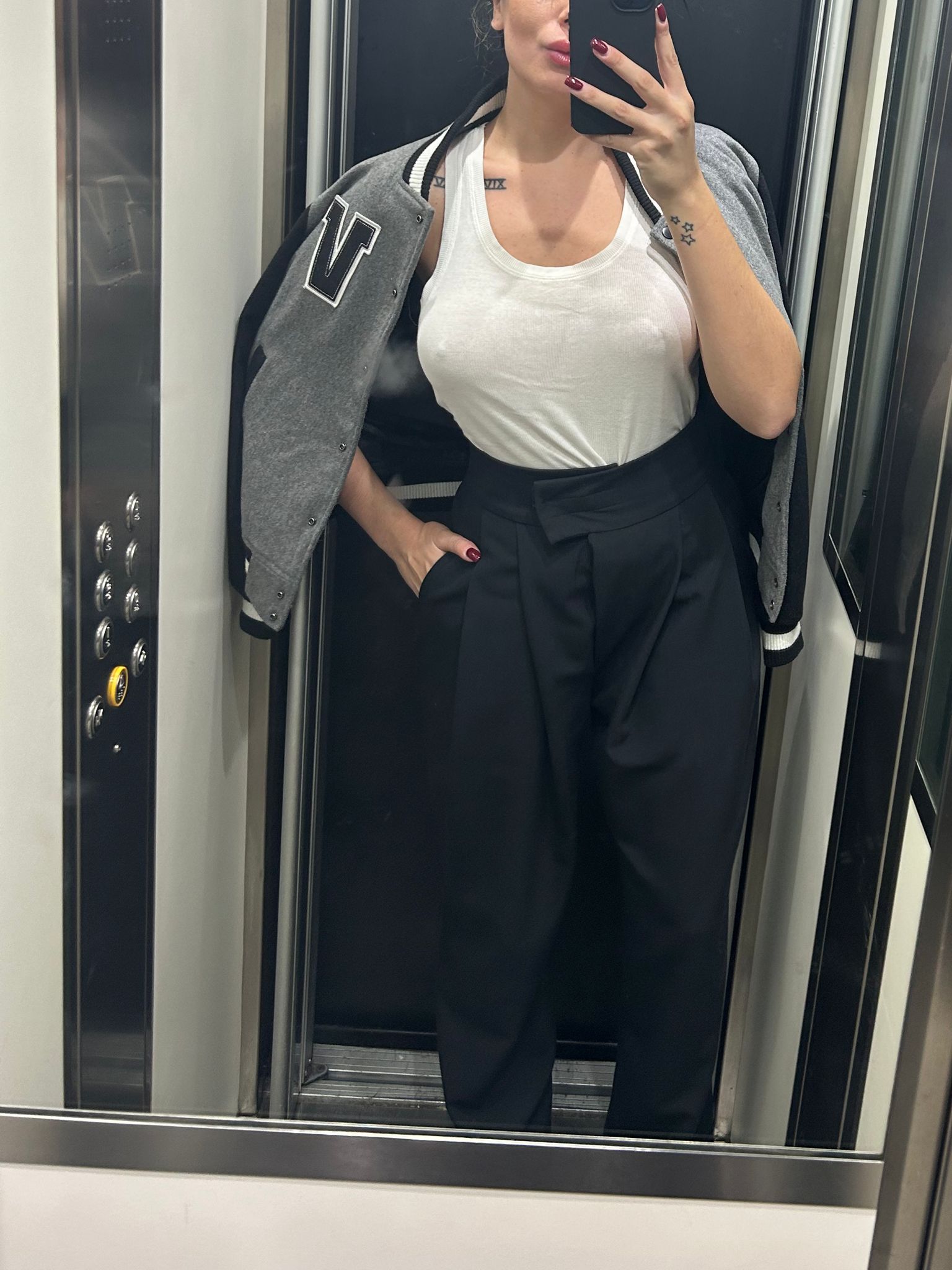 Pantalone strappo